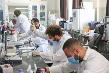  خريجو العلوم الطبية المخبرية في جامعة القدس يتأهلون للجلوس لامتحان البورد الأمريكي (ASCP) بعد الاعتماد الأكاديمي (NAACLS
